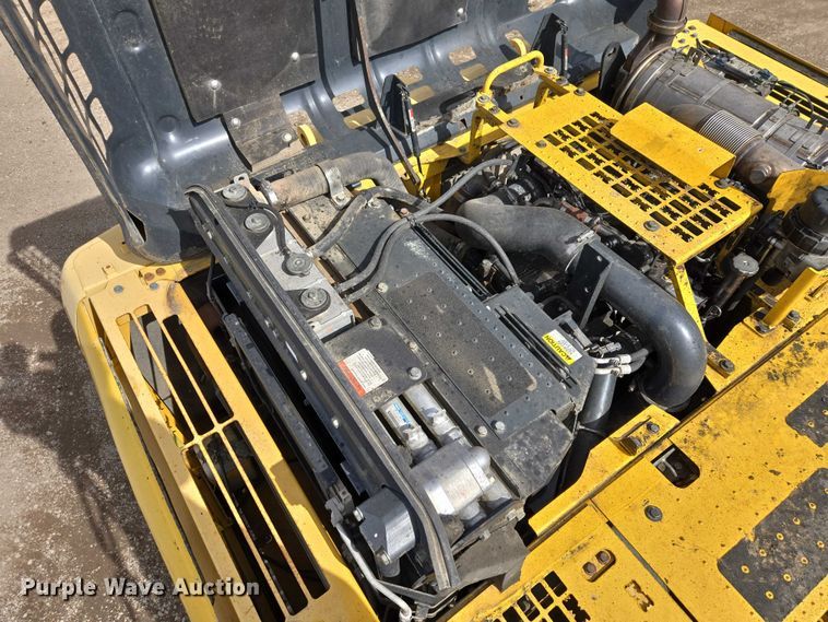 image for item EV5666 2013 Komatsu PC360LC-10 excavator