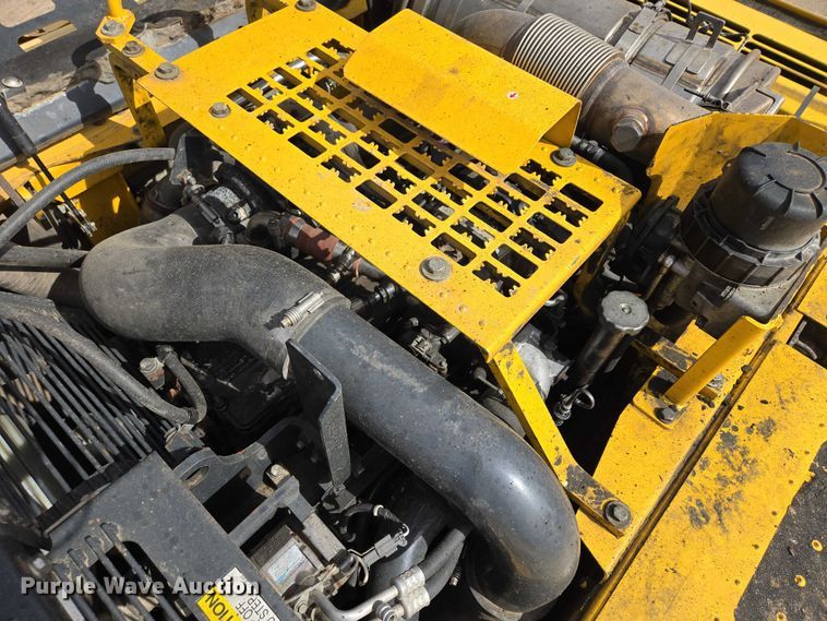 image for item EV5666 2013 Komatsu PC360LC-10 excavator