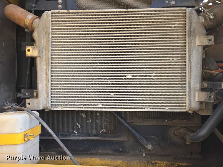 image for item EV5666 2013 Komatsu PC360LC-10 excavator