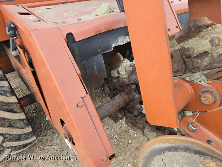 image for item EV5714 Ditch Witch 5010DD trencher