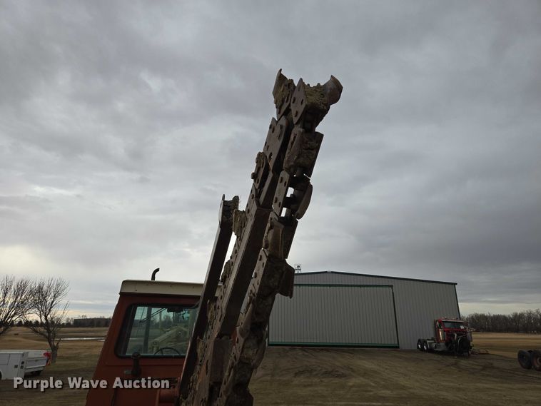 image for item EV5714 Ditch Witch 5010DD trencher