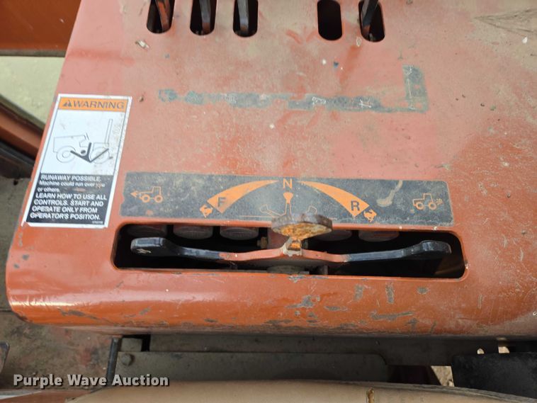 image for item EV5714 Ditch Witch 5010DD trencher