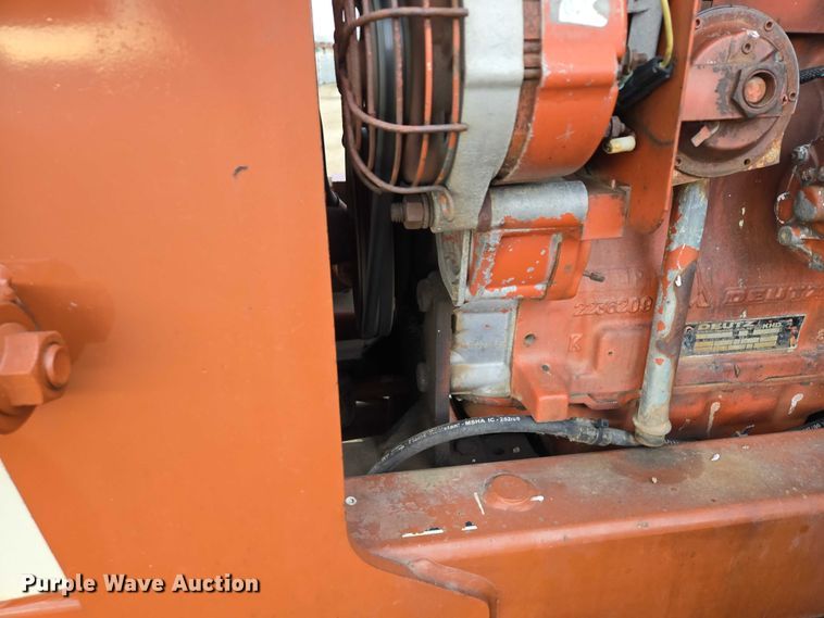 image for item EV5714 Ditch Witch 5010DD trencher