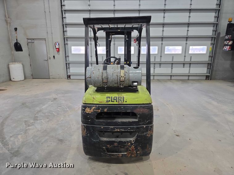 image for item EV5715 Clark C25C forklift