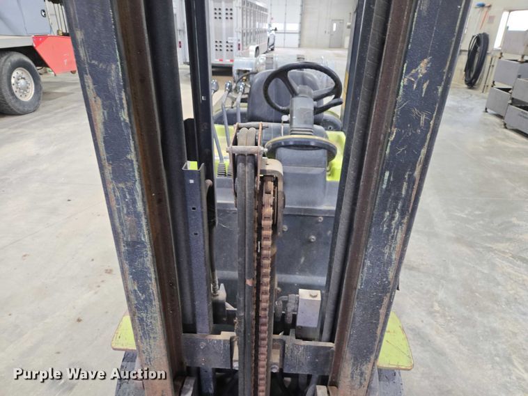 image for item EV5715 Clark C25C forklift