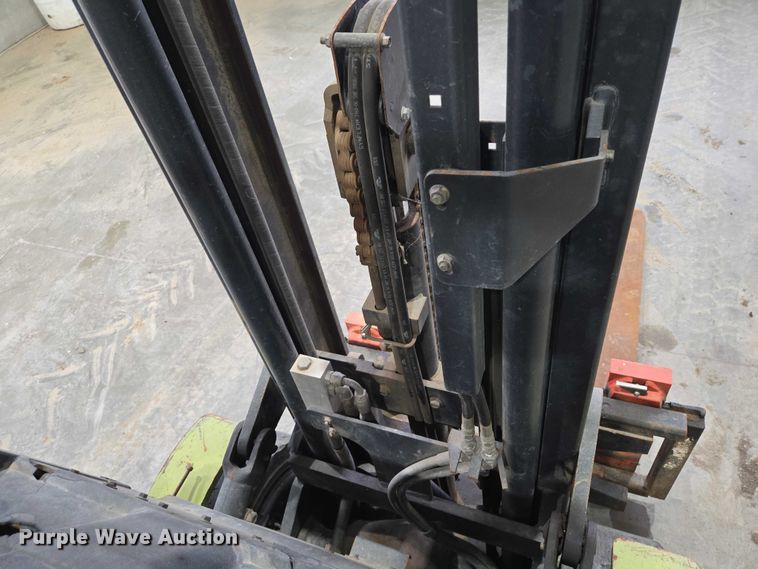 image for item EV5715 Clark C25C forklift