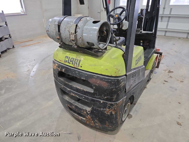 image for item EV5715 Clark C25C forklift