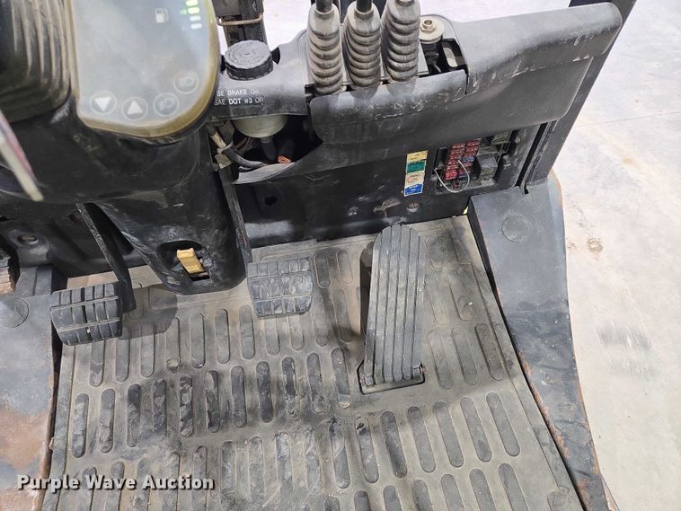 image for item EV5715 Clark C25C forklift