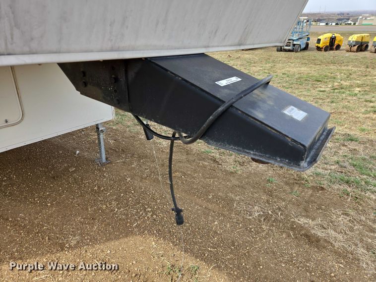 image for item EV5724 2003 Jayco Eagle 281RLS camper