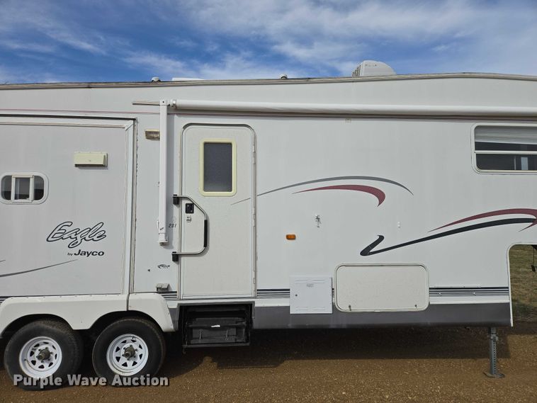 image for item EV5724 2003 Jayco Eagle 281RLS camper