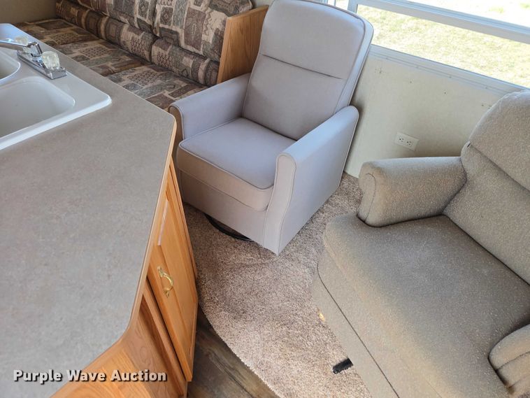 image for item EV5724 2003 Jayco Eagle 281RLS camper