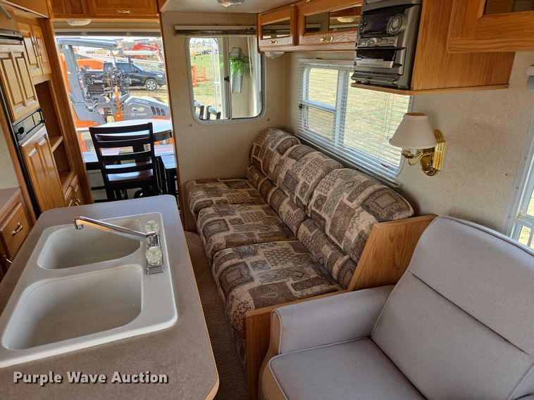 image for item EV5724 2003 Jayco Eagle 281RLS camper