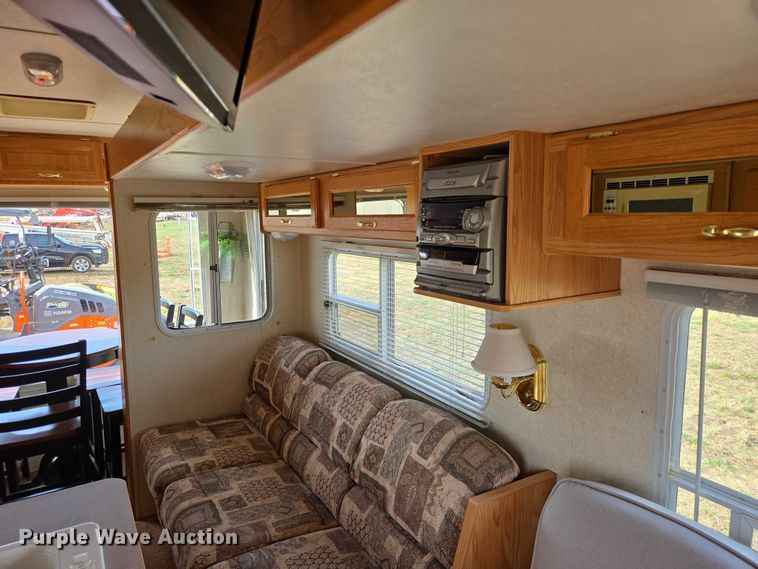 image for item EV5724 2003 Jayco Eagle 281RLS camper