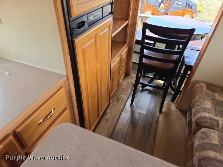 image for item EV5724 2003 Jayco Eagle 281RLS camper