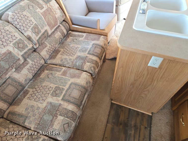 image for item EV5724 2003 Jayco Eagle 281RLS camper