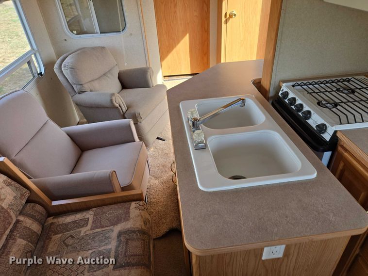 image for item EV5724 2003 Jayco Eagle 281RLS camper