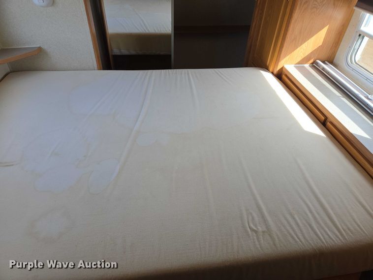 image for item EV5724 2003 Jayco Eagle 281RLS camper