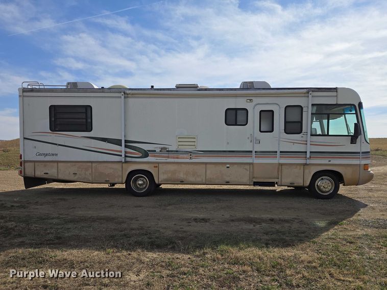 image for item EV5725 1999 Georgetown RV