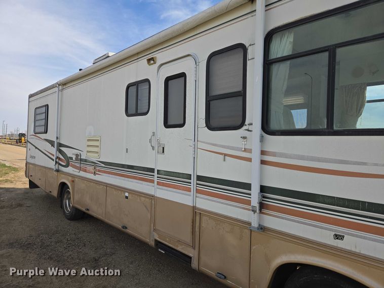 image for item EV5725 1999 Georgetown RV