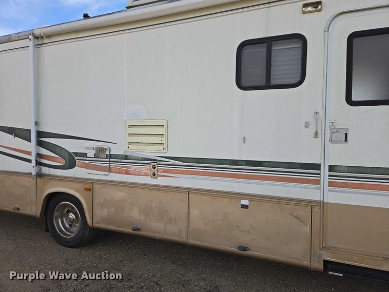 image for item EV5725 1999 Georgetown RV
