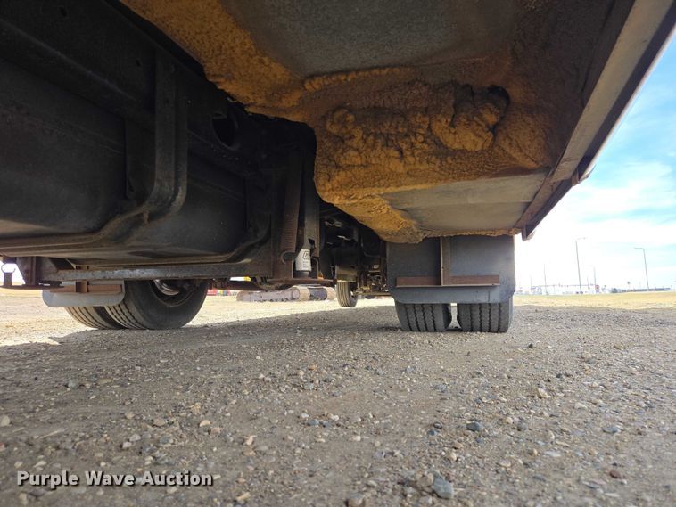 image for item EV5725 1999 Georgetown RV