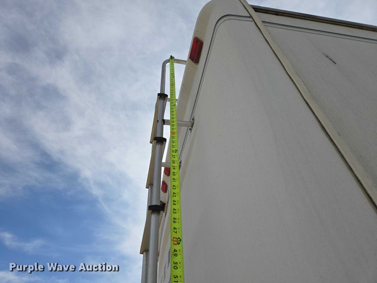 image for item EV5725 1999 Georgetown RV