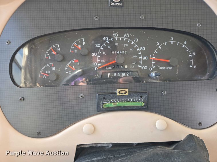 image for item EV5725 1999 Georgetown RV