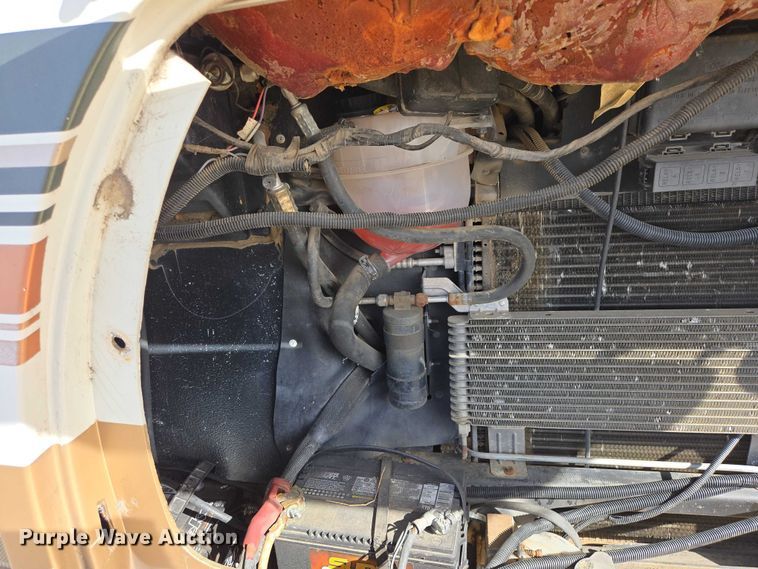 image for item EV5725 1999 Georgetown RV