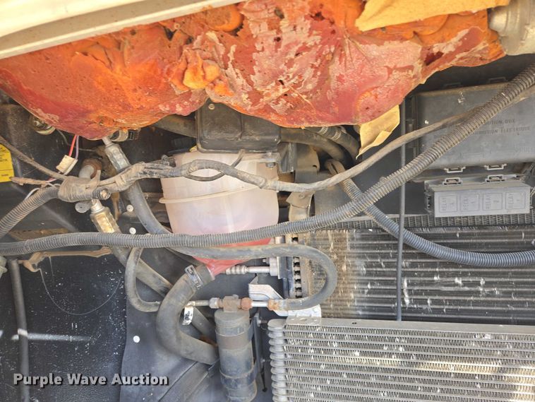 image for item EV5725 1999 Georgetown RV