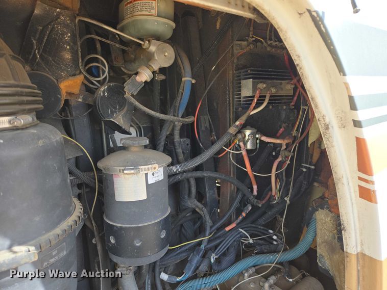 image for item EV5725 1999 Georgetown RV