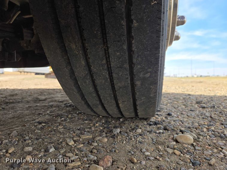 image for item EV5725 1999 Georgetown RV