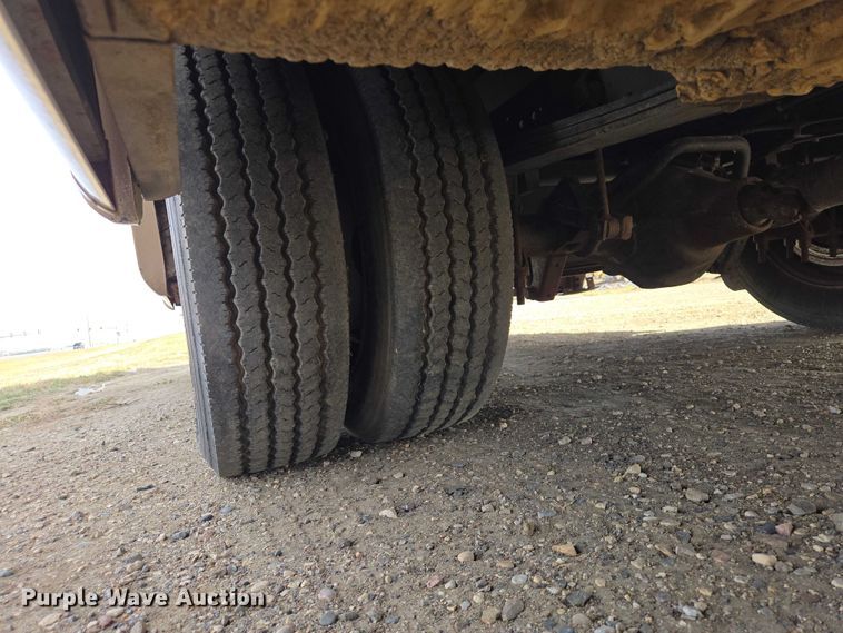 image for item EV5725 1999 Georgetown RV