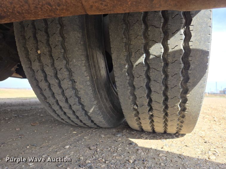 image for item EV5725 1999 Georgetown RV