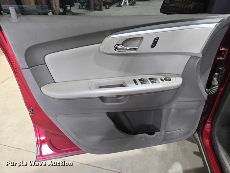 image for item EV5726 2010 Chevrolet Traverse SUV