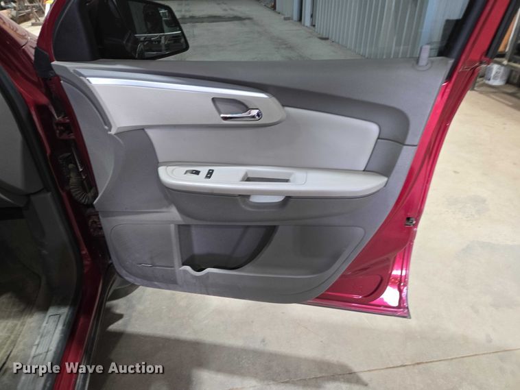 image for item EV5726 2010 Chevrolet Traverse SUV