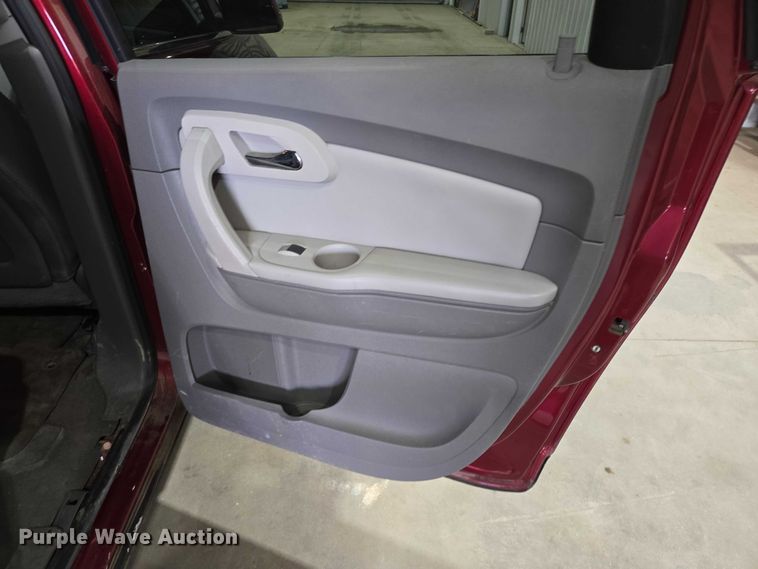 image for item EV5726 2010 Chevrolet Traverse SUV