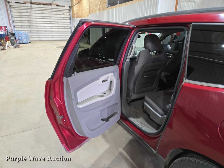 image for item EV5726 2010 Chevrolet Traverse SUV