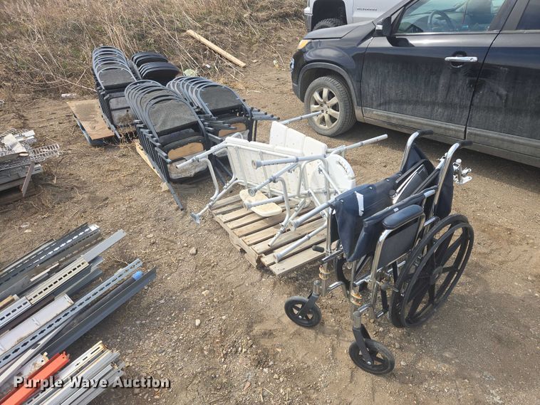 image for item EV5727 Assorted chairs