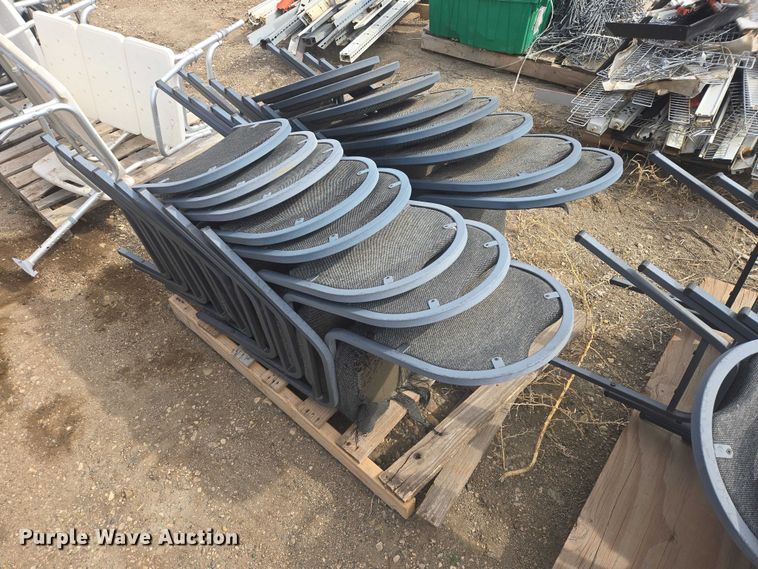 image for item EV5727 Assorted chairs