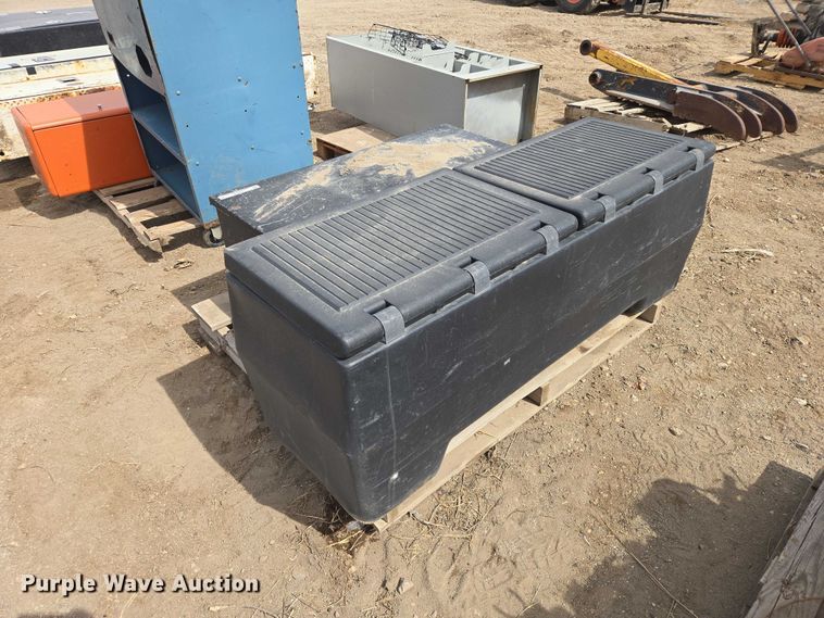 image for item EV5736 (2) toolboxes