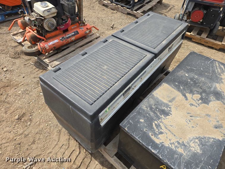 image for item EV5736 (2) toolboxes