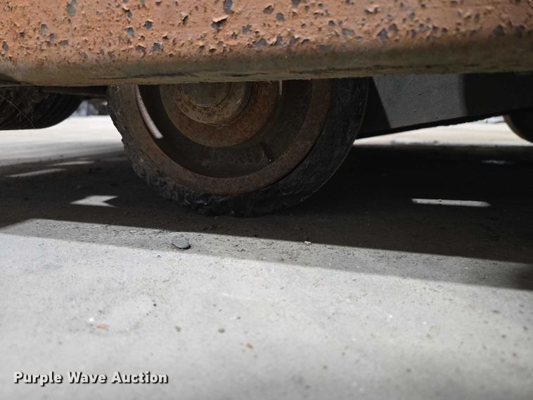 image for item EV5742 1994 Miller RRR70D concrete saw