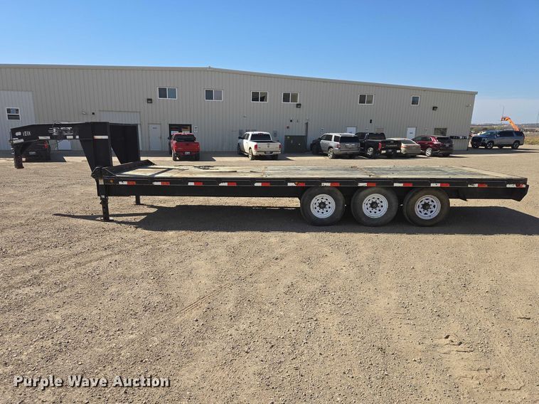 image for item EV5747 2000 Dressen Custom Trailer flatbed trailer