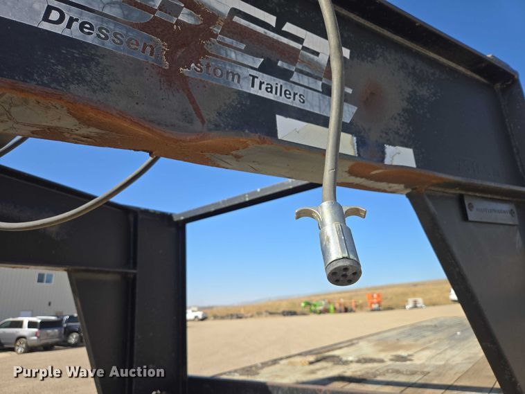 image for item EV5747 2000 Dressen Custom Trailer flatbed trailer