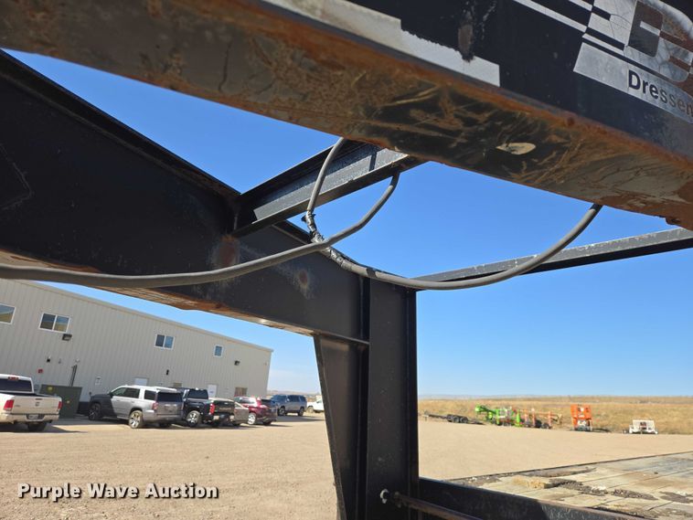 image for item EV5747 2000 Dressen Custom Trailer flatbed trailer