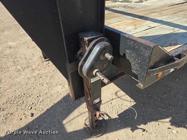 image for item EV5747 2000 Dressen Custom Trailer flatbed trailer