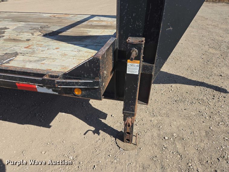 image for item EV5747 2000 Dressen Custom Trailer flatbed trailer
