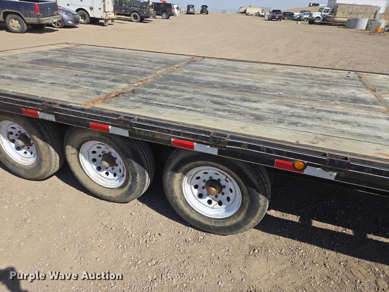 image for item EV5747 2000 Dressen Custom Trailer flatbed trailer