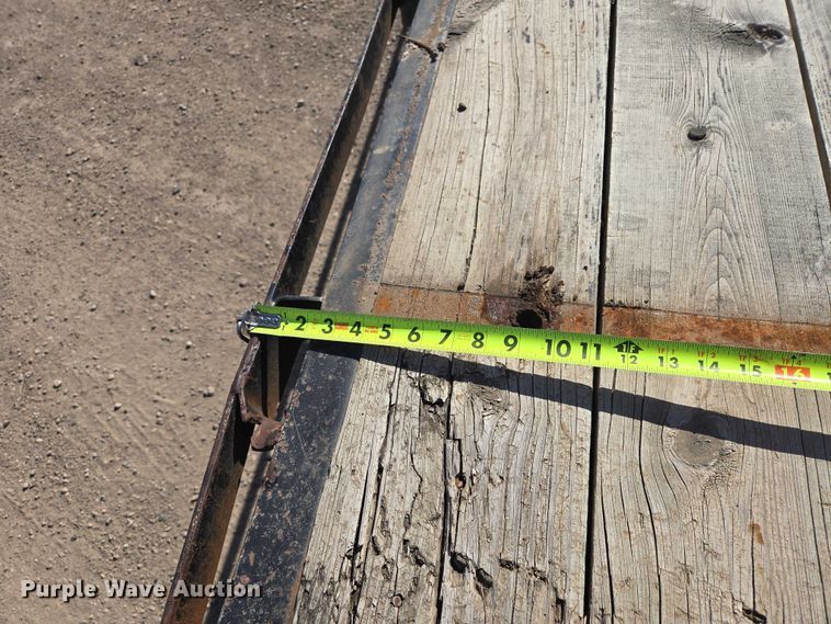 image for item EV5747 2000 Dressen Custom Trailer flatbed trailer