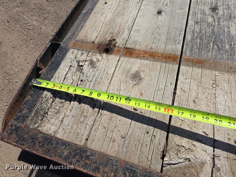 image for item EV5747 2000 Dressen Custom Trailer flatbed trailer